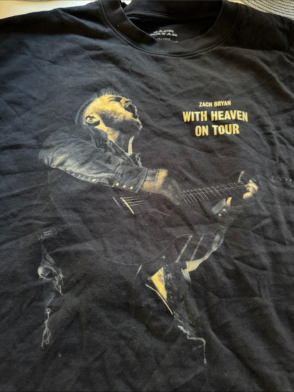 Fruit of the Loom Black Zach Bryan "With Heaven On Tour" Graphic Tee - Picture 2 of 5